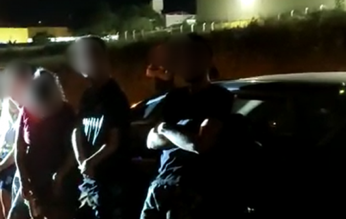 VÍDEO: Polícia Militar flagra festinha com mais de 20 pessoas em rua de Chapecó