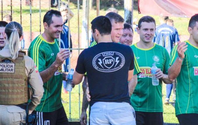 Torneio 1º de maio Associação Diniz reúne forças de segurança da região