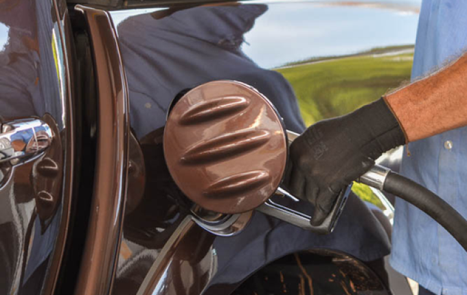 Ministro diz que governo não pode interferir nos preços da Petrobras