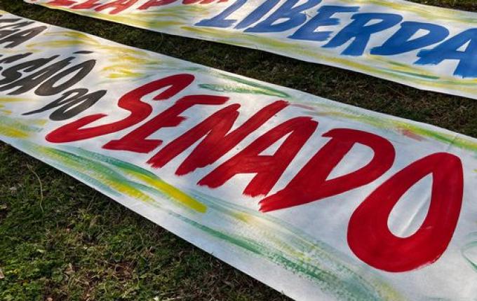 SMO: Cerca de 100 pessoas participam de manifestação contra Alexandre de Moraes