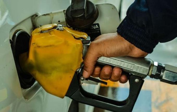 Petrobras reduz preço da gasolina em 9,5% e diesel em 6,5%