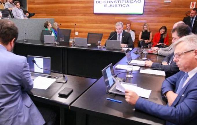 Meia-entrada para servidores da saúde em eventos de SC avança na Alesc