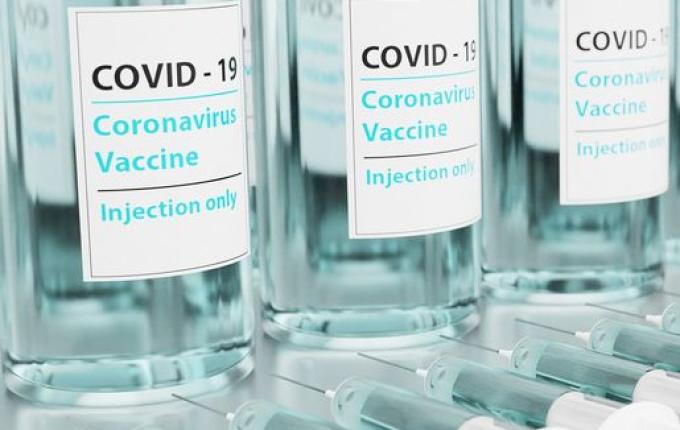 Brasil começa a indicar 4ª dose de vacina contra Covid-19 a idosos