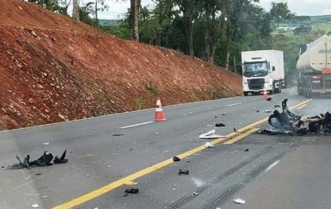 Motociclista morre após grave colisão na BR-282