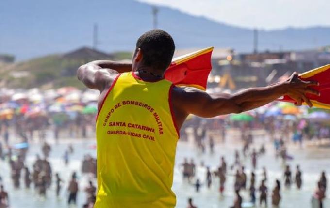 Reforço em ações de prevenção garante semana sem mortes por afogamento nas praias de SC
