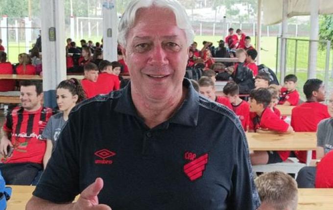 Observador técnico do Athlético Paranaense realiza avaliação de atletas em Itapiranga