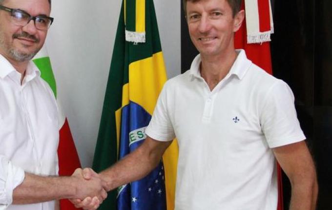 Prefeito de Itapiranga reassume executivo municipal após período de férias