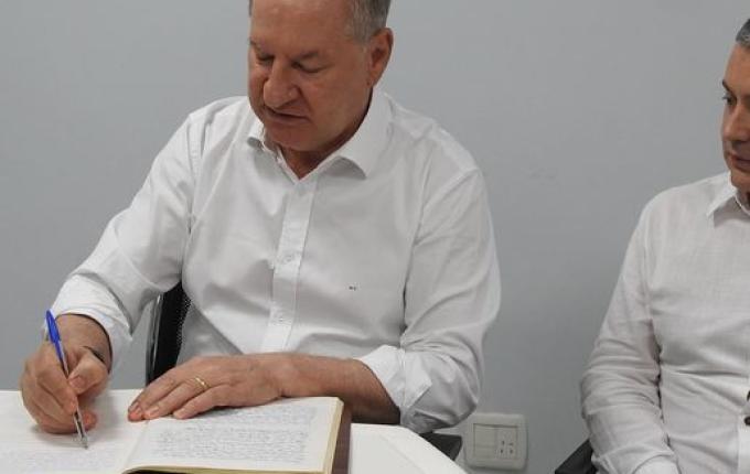 SMO: Trevisan transmite cargo de prefeito para Zanardi