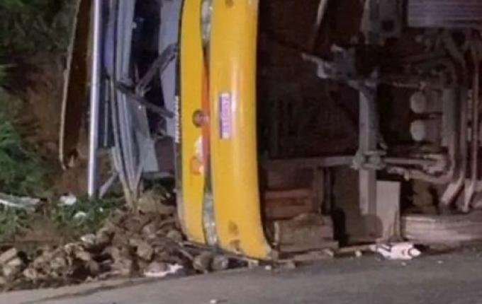 Ônibus de acidente com mortes em MG fazia transporte clandestino a SC, diz ANTT