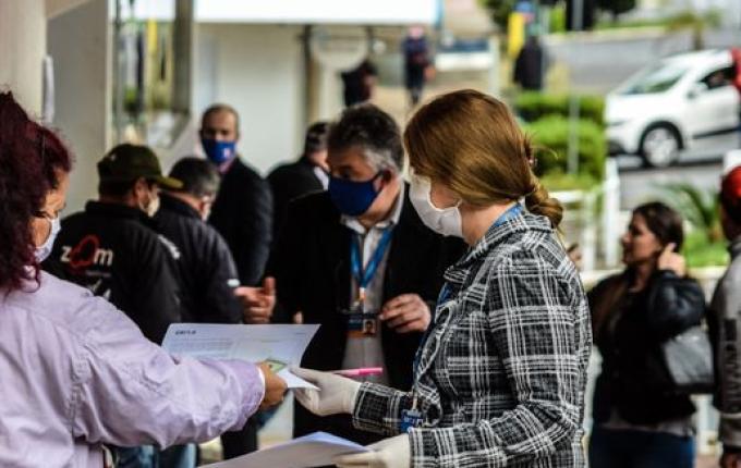 Bolsonaro diz que auxílio emergencial deverá ter quarta parcela