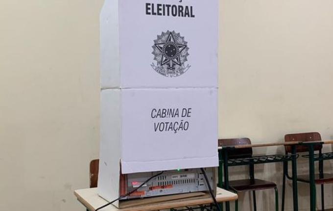 Unidade eleitoral da 50ª Zona registra falta de energia