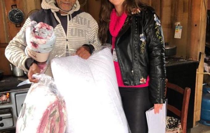 Saltinhenses recebem cobertores da Administração Municipal