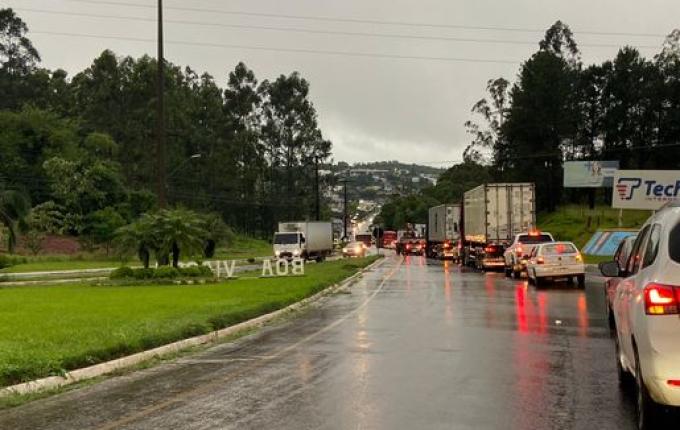 VÍDEO: Defesa Civil avalia danos causados por temporal em Descanso