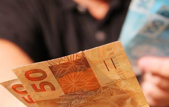 Golpe do falso empréstimo faz mulher perder quase R$ 2.2 mil em SMOeste