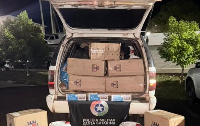 Motorista foge da PM e abandona carro com agrotóxicos e cigarros contrabandeados em SMO