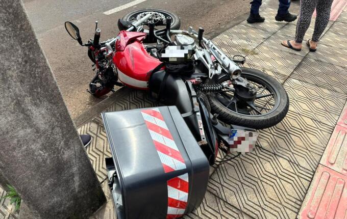 Motociclista fica ferido em acidente no bairro São Jorge, em São Miguel do Oeste