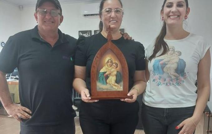 Capelinha para bênção e Oração segue roteiro em mais de 100 empresas de Iporã do Oeste