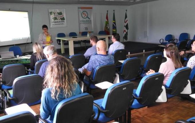 Sala de Situação discute ações de combate à dengue