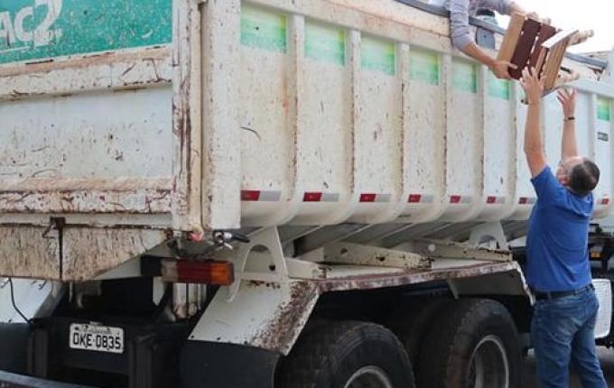 São José do Cedro encaminha donativos para Descanso e Belmonte