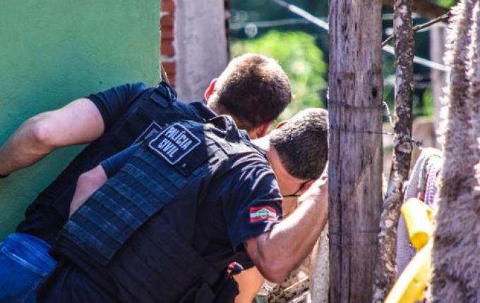 DIC e forças de segurança realizam operação em São Miguel do Oeste