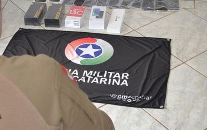 R$ 60 mil em celulares são apreendidos em São Lourenço do Oeste