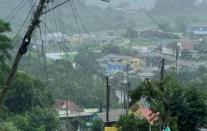 Temporais provocam danos em pelo menos 12 cidades do RS