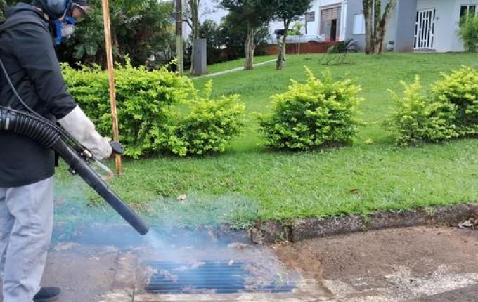 Dedetização é realizada em seis bairros de São Miguel do Oeste