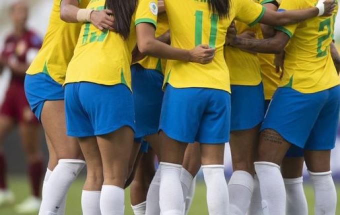 Brasil goleia Panamá na estreia da Copa do Mundo Feminina