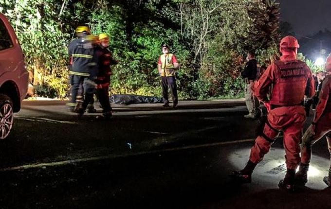 VÍDEO: colisão deixa uma pessoa morta na BR-282 em São Miguel do Oeste