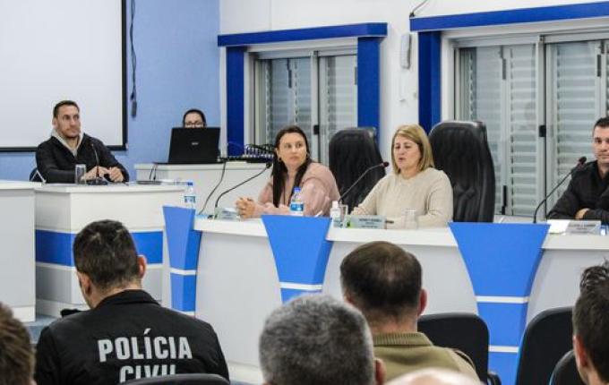 Policiais Militares e Civis são homenageados em Descanso; fotos