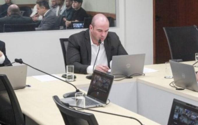 Lei “anti-Oruam” é aprovada em comissão e avança na Alesc