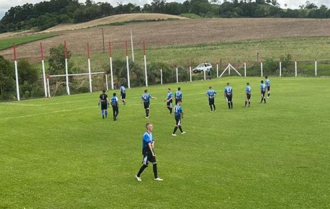 Grêmio Alto Guamerim goleia o Inter da Fátima e garante vaga na final do Municipal