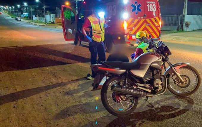 Motoboy perde o controle da direção e cai em SMOeste