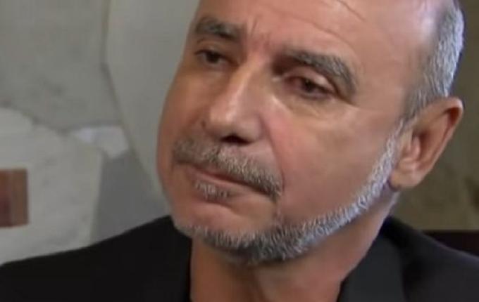 Queiroz deixa a prisão usando tornozeleira eletrônica