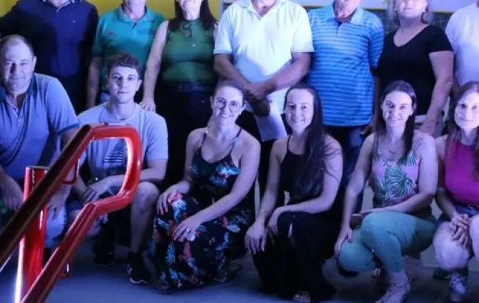 Ginásio de Esportes do Distrito de Mariflor é reinaugurado