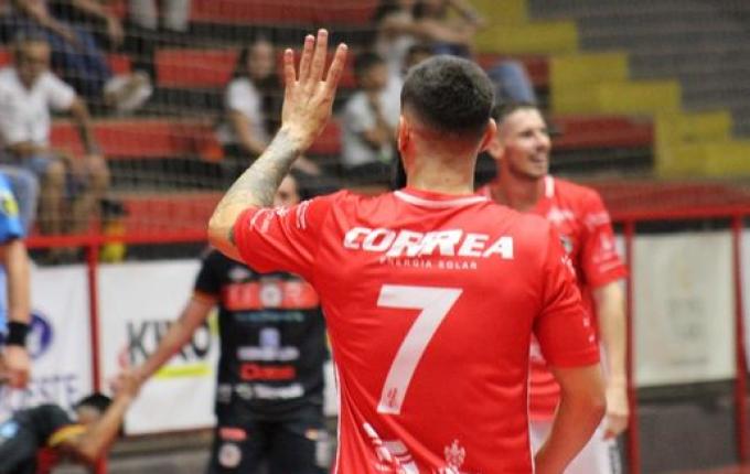 São Miguel Futsal venceu São Carlos na estreia da Série Ouro