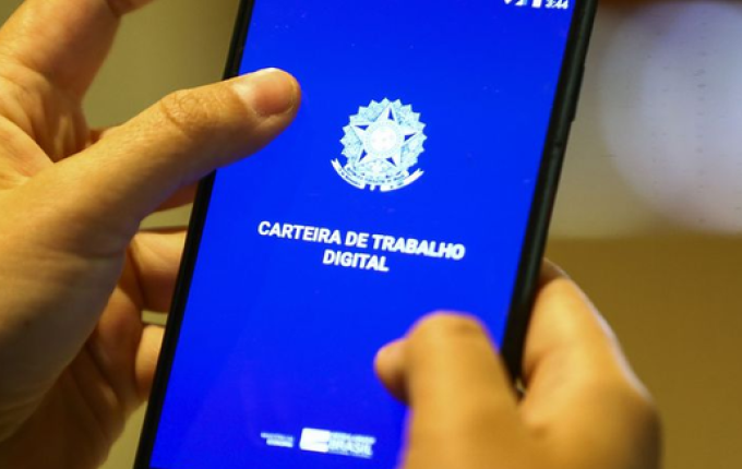 IBGE: desemprego cai para 10,5% e atinge menor patamar desde 2015