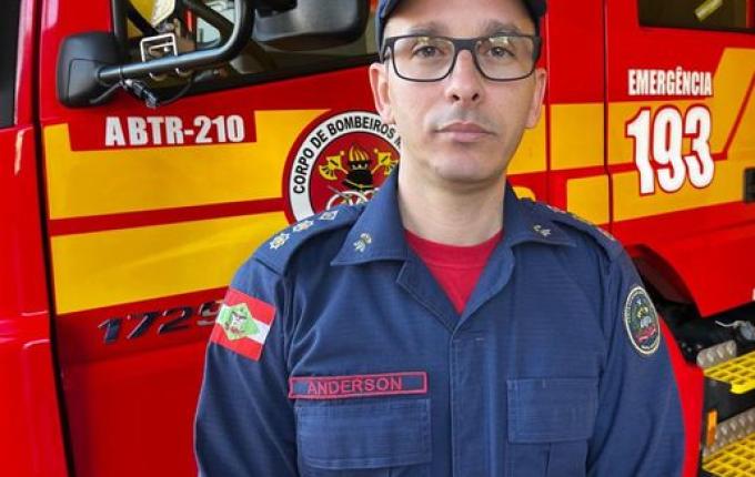 Comandante diz que hidrante estava funcionado, mas havia calçada sobre o registro em SMOeste