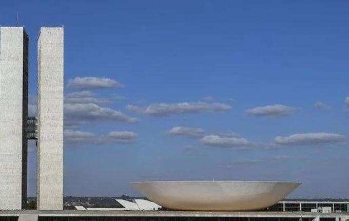 Além de articulação sobre Banco Master, Câmara acumula 15 pedidos de CPI