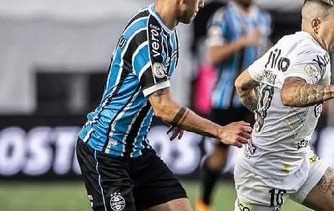 Grêmio perde para o Santos de virada, em lance bizarro de desatenção