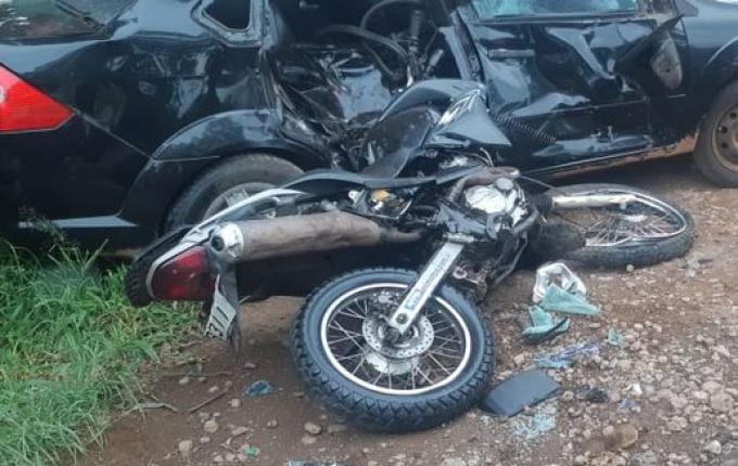 Colisão entre carro e duas motos deixa dois feridos na BR-158