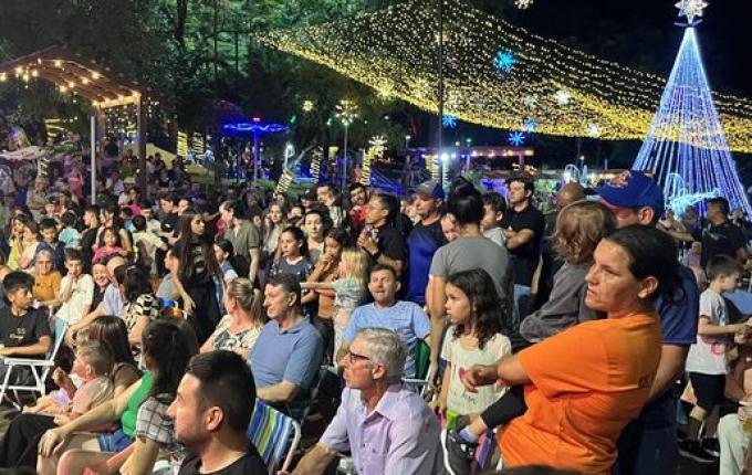 Campo Erê faz programação especial de Natal com entrega de cestinhas