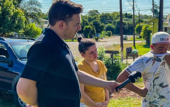 VÍDEO: Empresário doa casa para família que perdeu tudo em incêndio