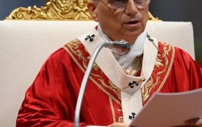 Arcebispo de Chapecó recebe pálio das mãos do Papa Leão XIV