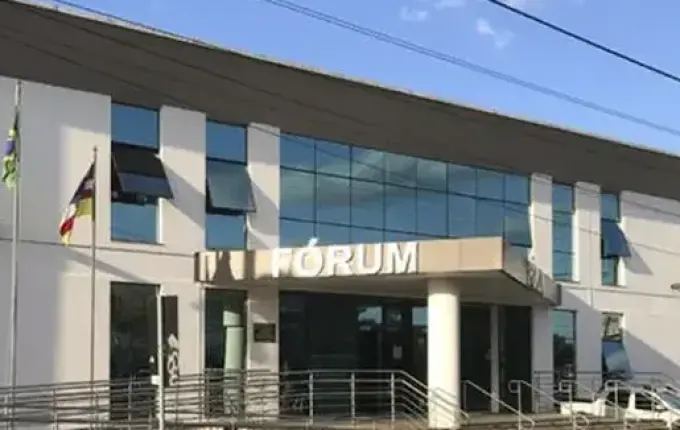 Homem que transmitiu HIV é condenado por morte da esposa