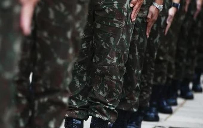 Senado aprova aumento de 9% no salário dos militares