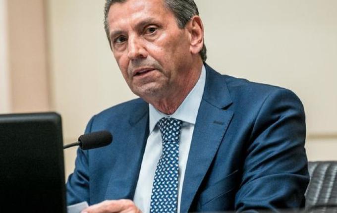 Acordo entre partidos garante presidência da Alesc a Júlio Garcia