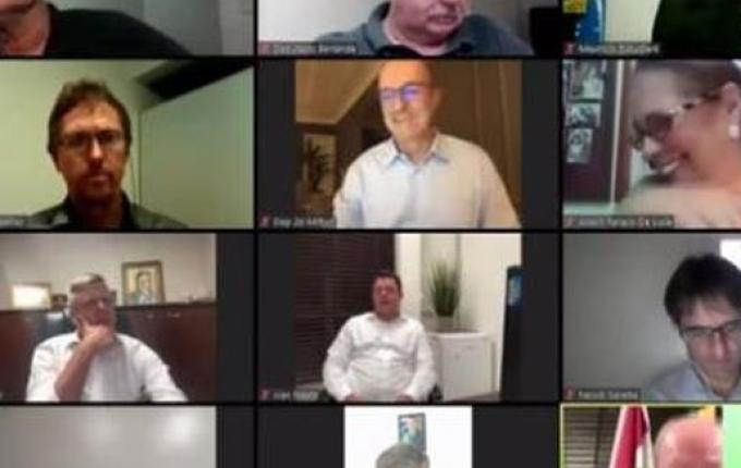 Deputados abrem CPI e pedem afastamento do secretário de Saúde de SC