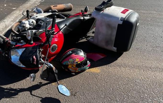 Motociclista fica ferida em acidente no Bairro São Jorge, em SMOeste
