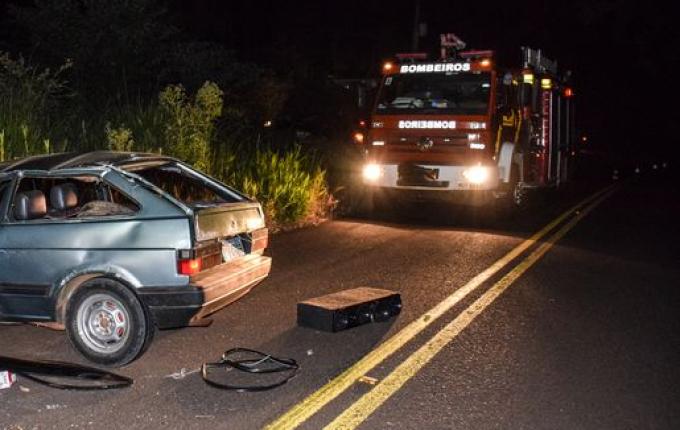 VÍDEO: Saída de pista na SC-492 deixa homem ferido em Bandeirante